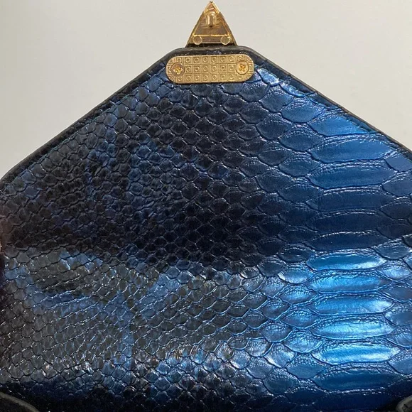 Faux Snakeskin Crossbody Bag - Picture 10 of 14